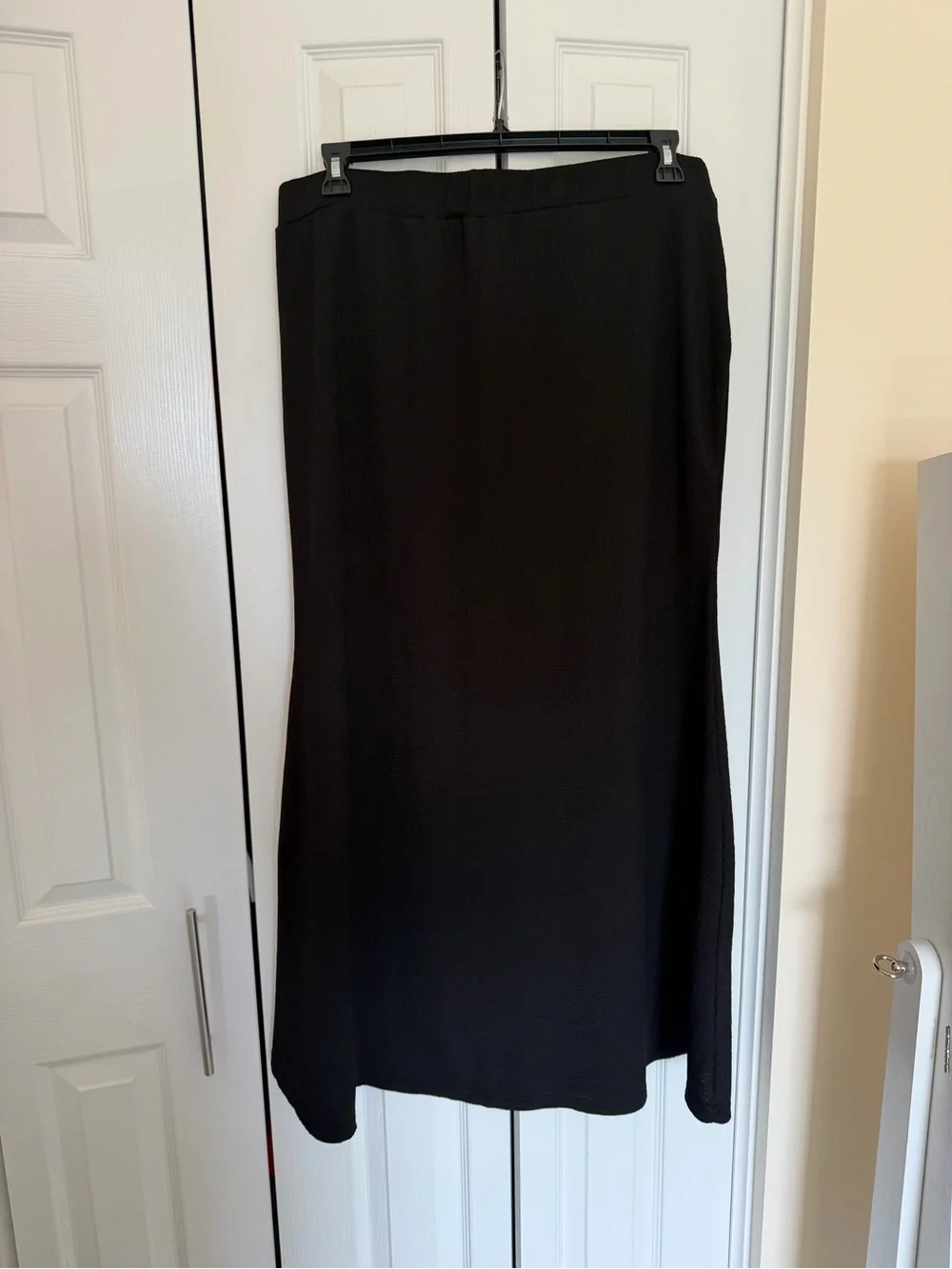 Classic Black Women's Mermaid Maxi Skirt
